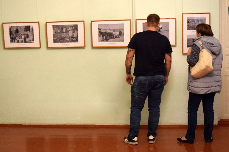 В Бахчисарае открылась выставка «Рисунки Усеина Боданинского в собрании Бахчисарайского музея»